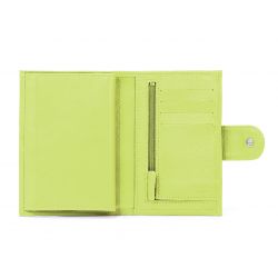 Portefeuille en cuir avec patte de fermeture - anis - 320