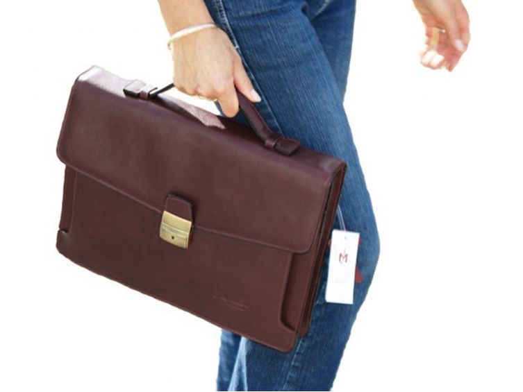 Serviette en cuir brun tannage végétal