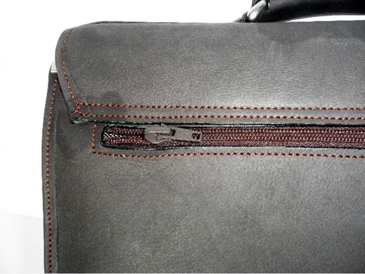 Cartable en cuir marron 248