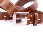 Ceinture en cuir noir, piqure blanche117LN