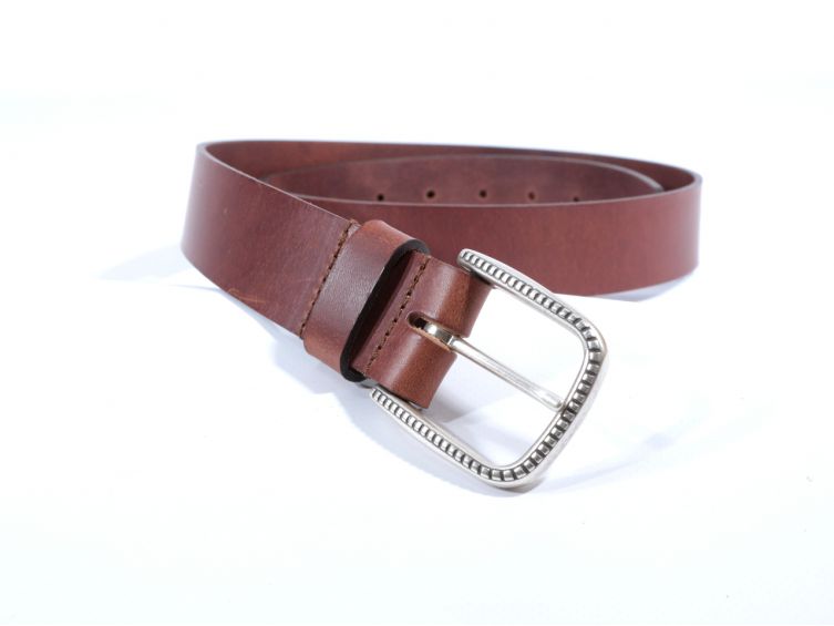 Ceinture cuir marron cannelle, boucle à motif 4030