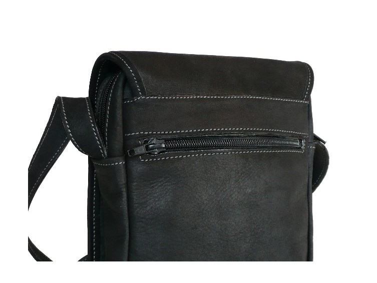 1 Sacoche baroudeur cuir 252