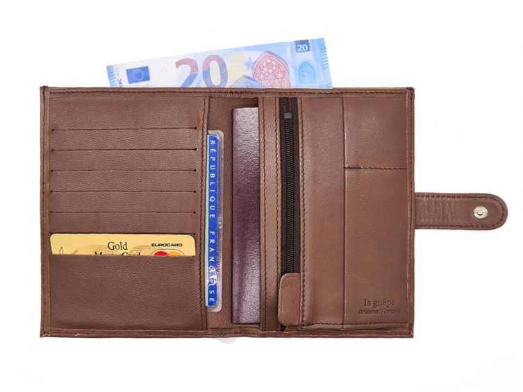 Portefeuille "Luxe" en cuir marron - 15 cm, 2 volets avec patte - PM-010-01