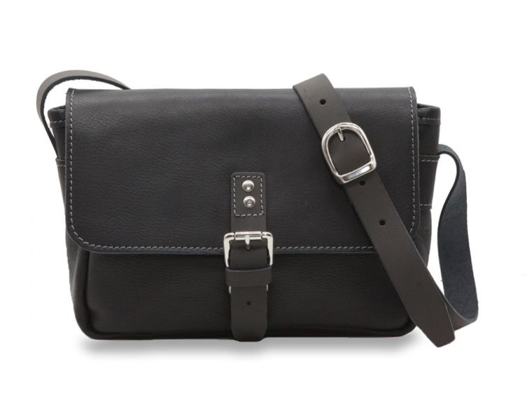 Petite besace en cuir noir avec rabat - 7081