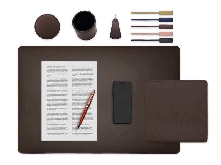 Set de bureau marron foncé