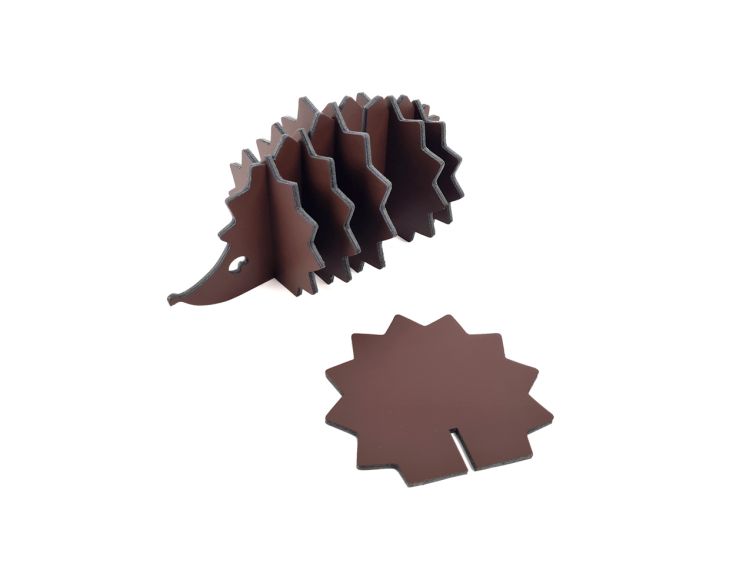 Hérisson en cuir marron, décoration transformable en set de 6 sous-verres